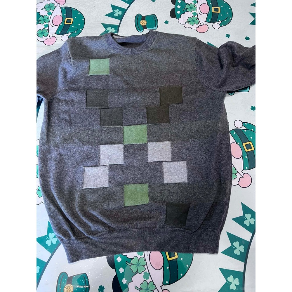 Minecraft Creeper Face Graphic Knit Sweater Mens‎ Small Charcoal Grey Pullover